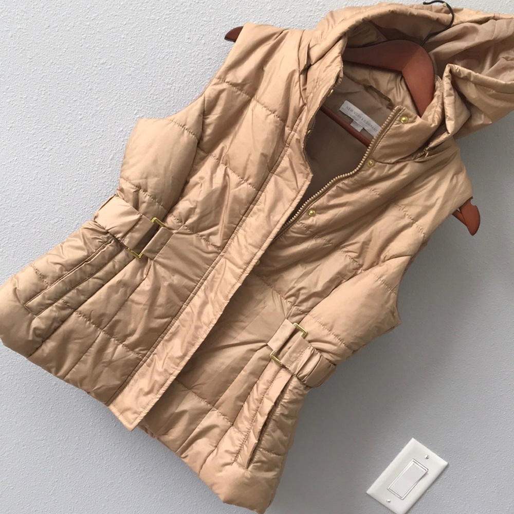 NWOT NEWYORK&CO Puffer Vest w Hood